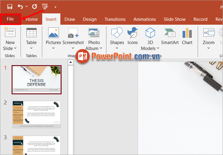 Sau khi tạo bài thuyết trình xong, bạn chọn thẻ File