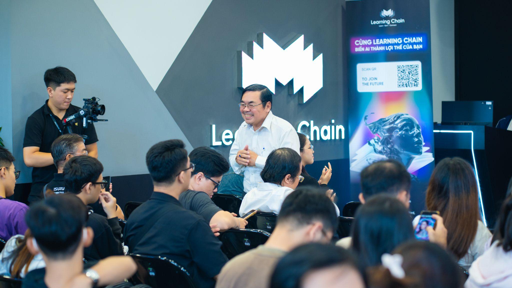 LEARN – Học từ cố vấn